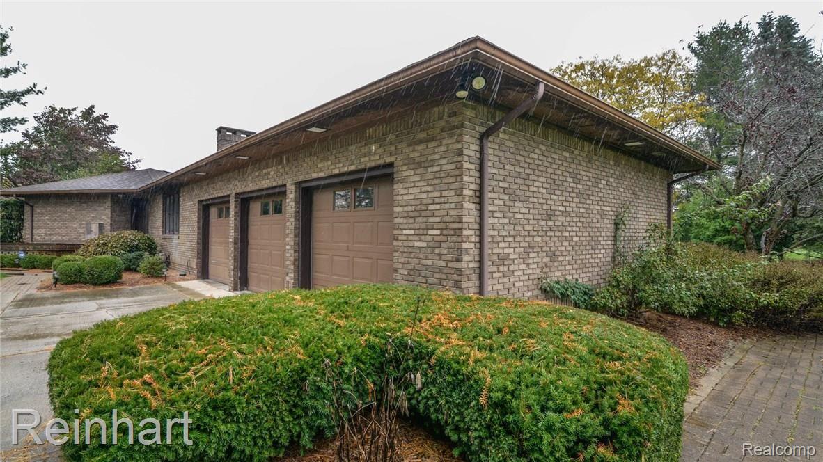 3039 Timberview Road Saline, MI 48176 - Photo 14 of 65 14299830_62.jpg