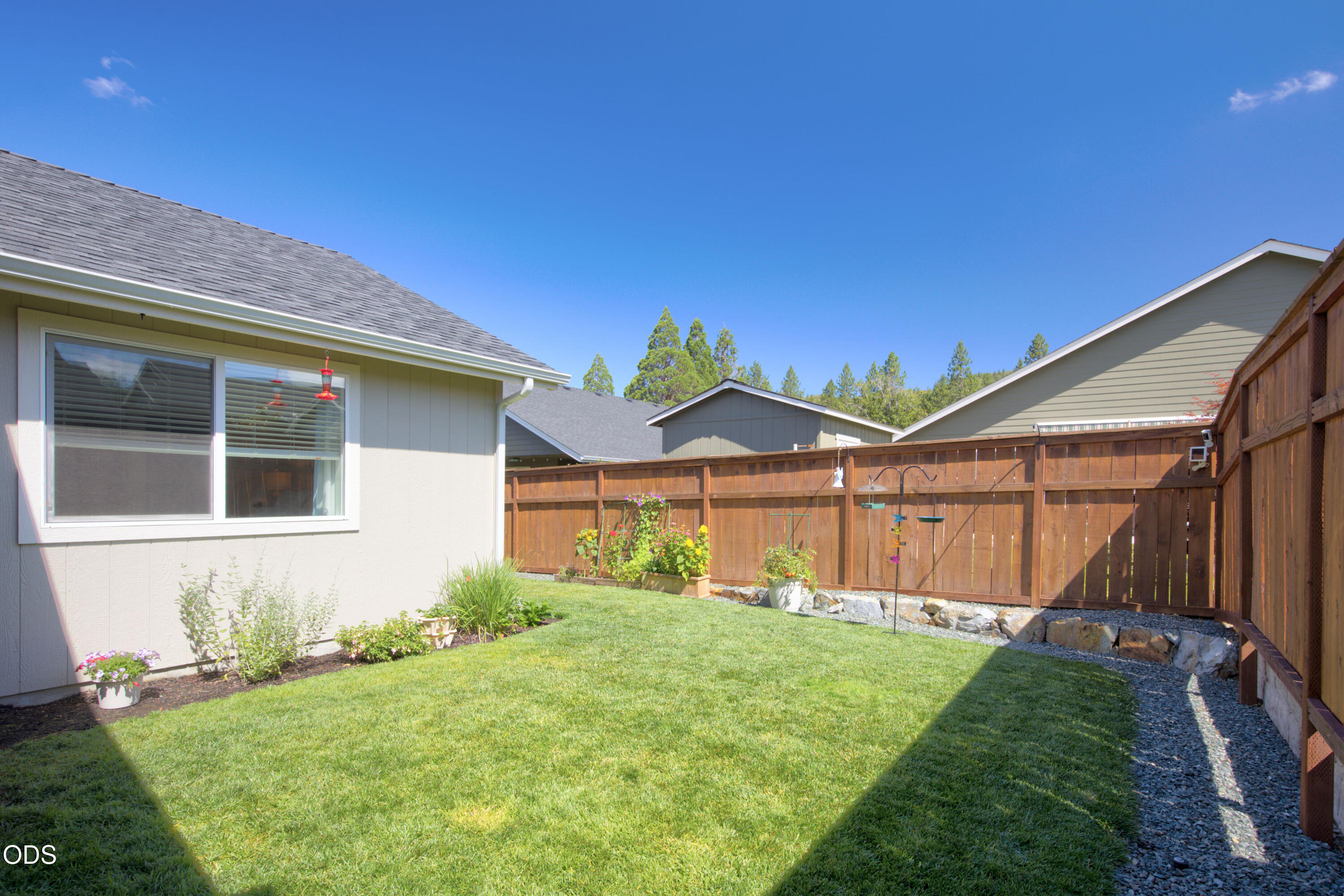 2036 Southwest Truman Way Grants Pass, OR 97526 - Photo 28 of 35