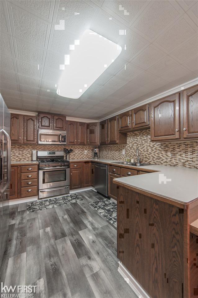 11436 White Lake Road Fenton, MI 48430 - Photo 7 of 40