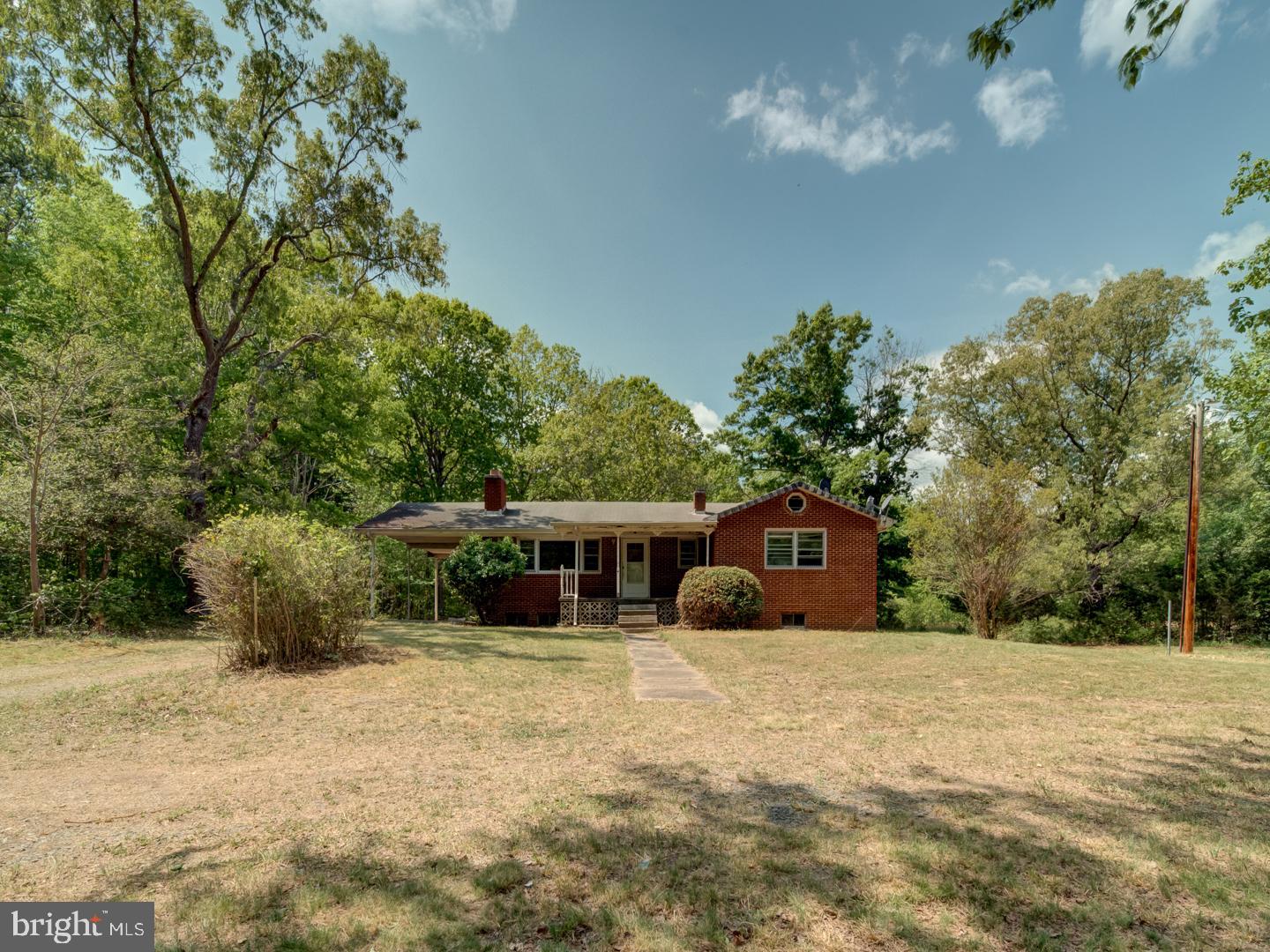 13682 Blackwells Mill Road Goldvein, VA 22720 - Photo 1 of 45