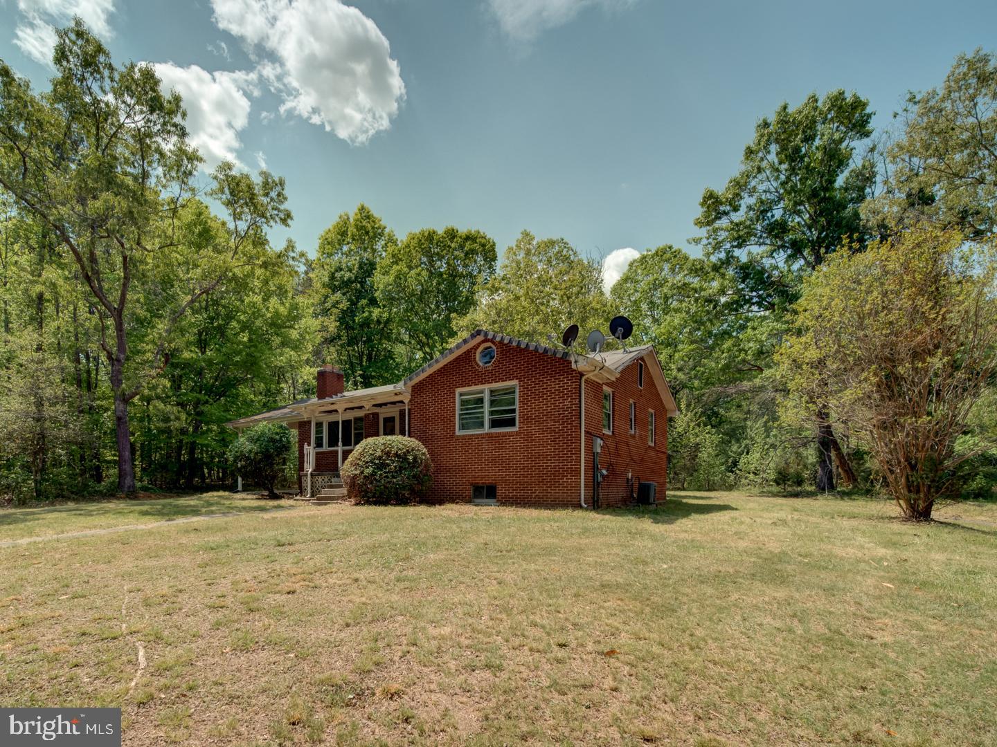 13682 Blackwells Mill Road Goldvein, VA 22720 - Photo 3 of 45