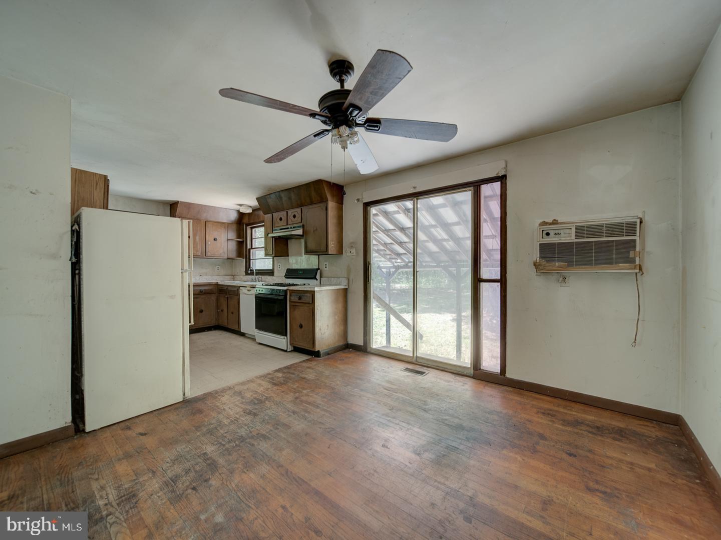 13682 Blackwells Mill Road Goldvein, VA 22720 - Photo 8 of 45