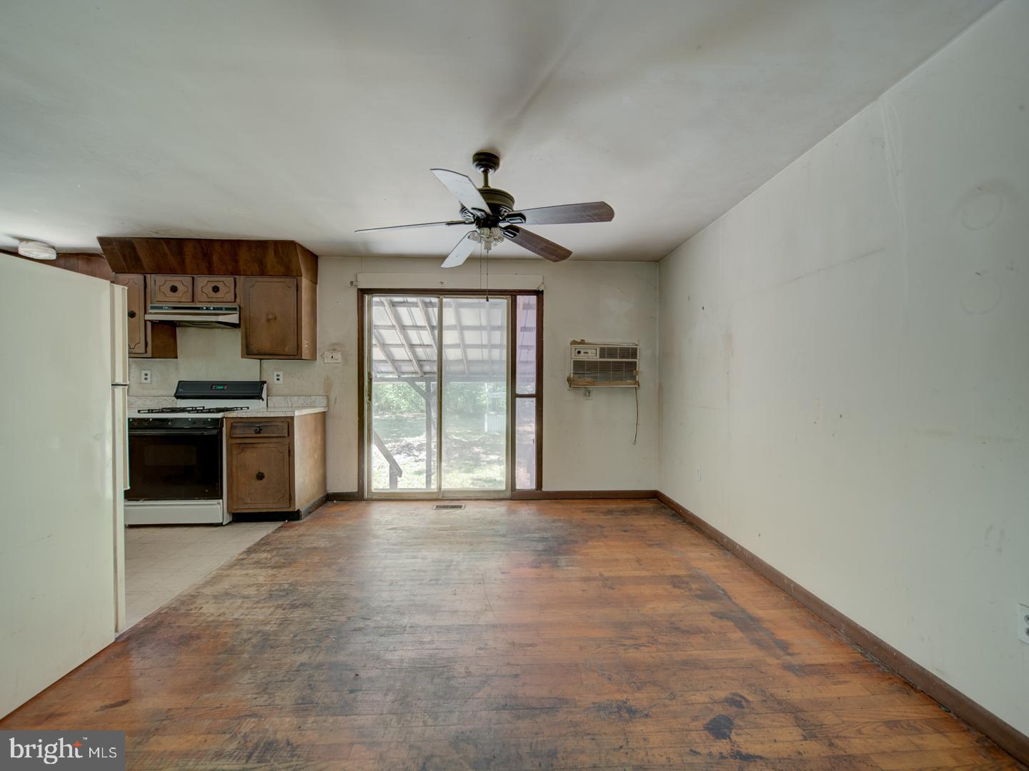 13682 Blackwells Mill Road Goldvein, VA 22720 - Photo 9 of 45