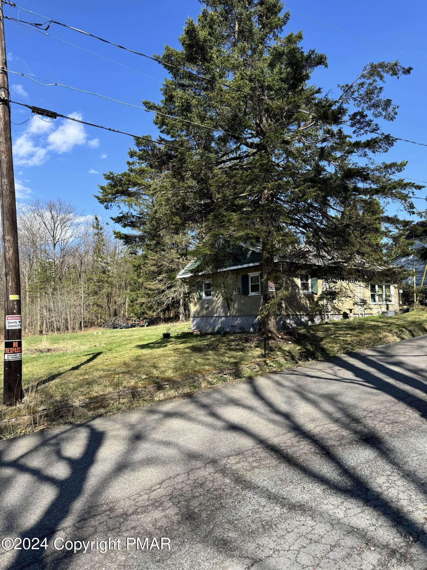 47 Matthews Road Waymart, PA 18472 - Photo 9 of 18 IMG_8825