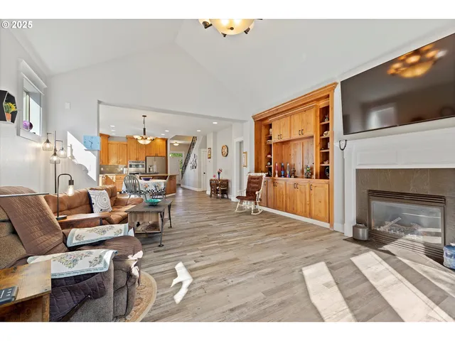 $619,000 | 18712 Cloud Cap Avenue, Sandy, OR 97055