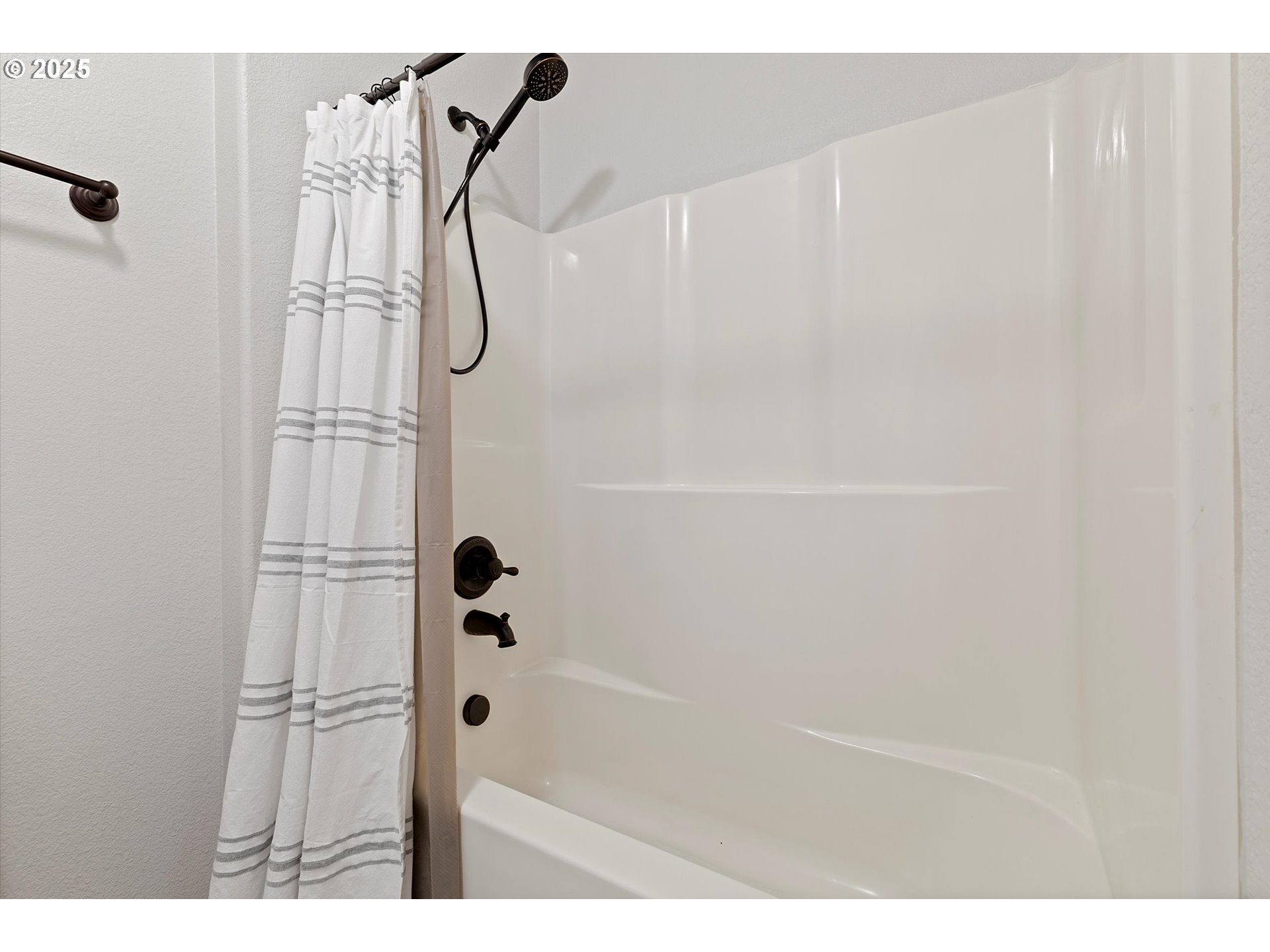 18712 Cloud Cap Avenue Sandy, OR 97055 - Photo 33 of 44