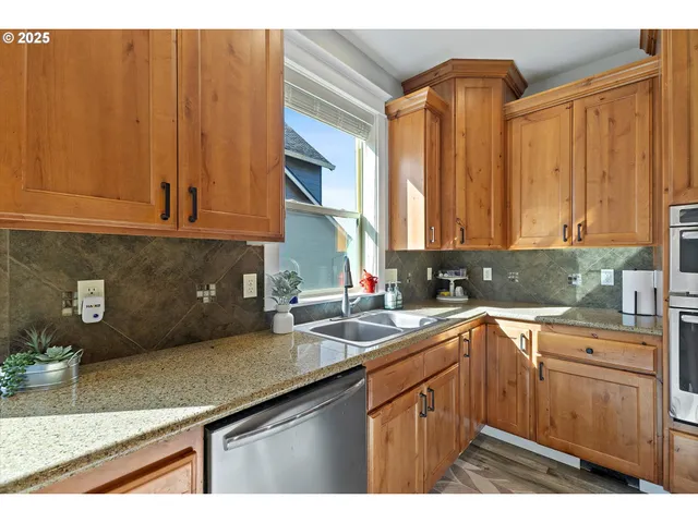 $619,000 | 18712 Cloud Cap Avenue, Sandy, OR 97055