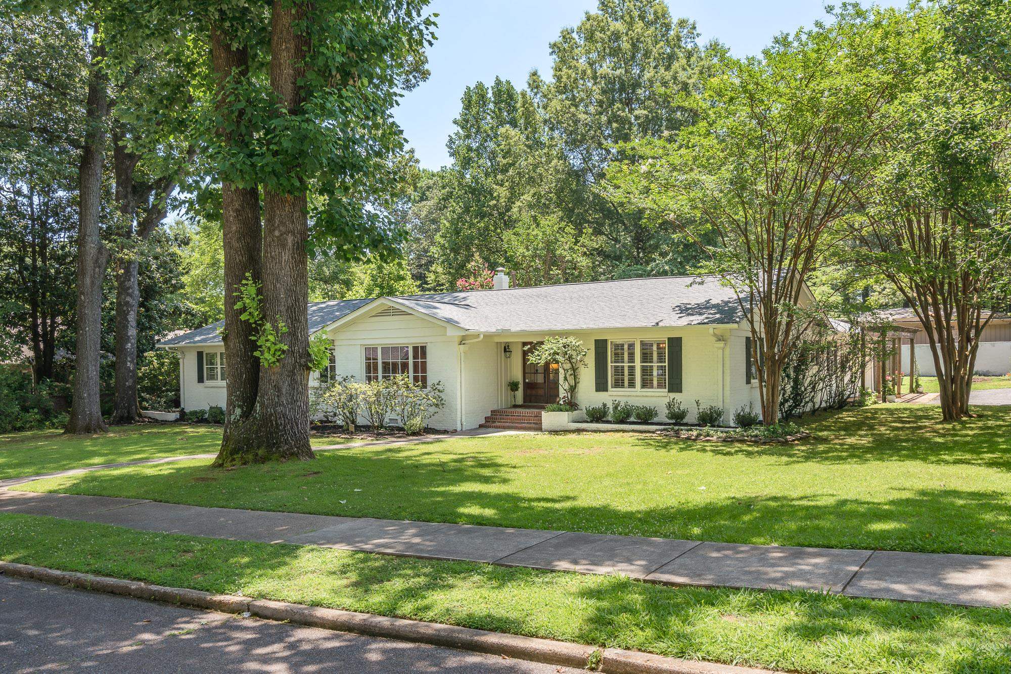 4323 Chickasaw Cove, Memphis, TN 38117 Compass