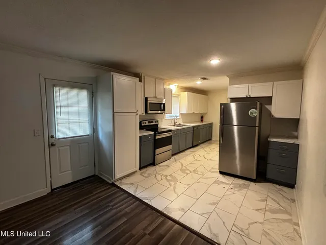 $1,595 | 536 Sardis Street, Pearl, MS 39208