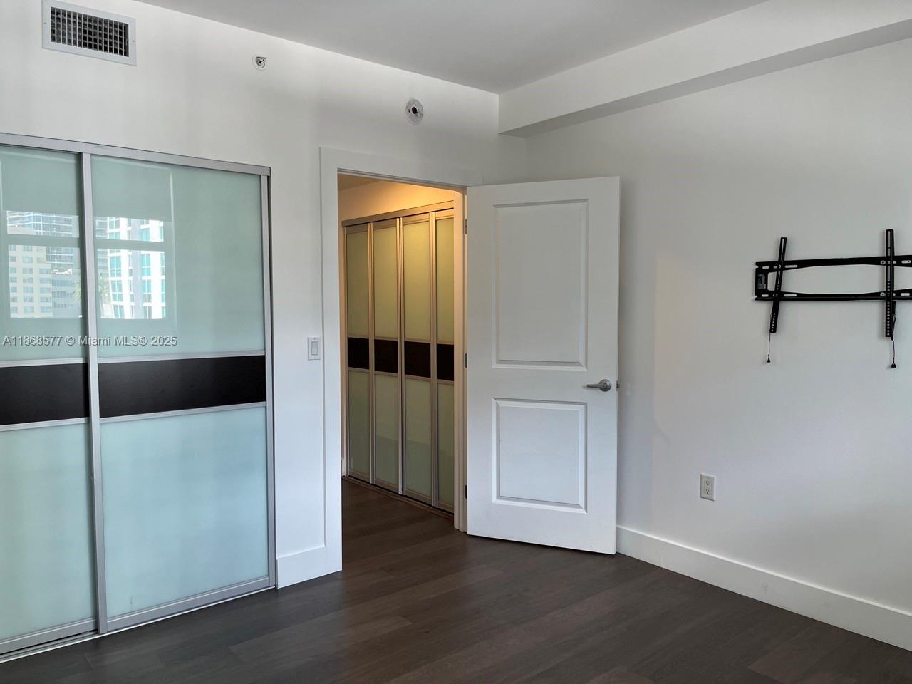 1250 South Miami Avenue, Unit 1414 Miami, FL 33130 - Photo 23 of 25