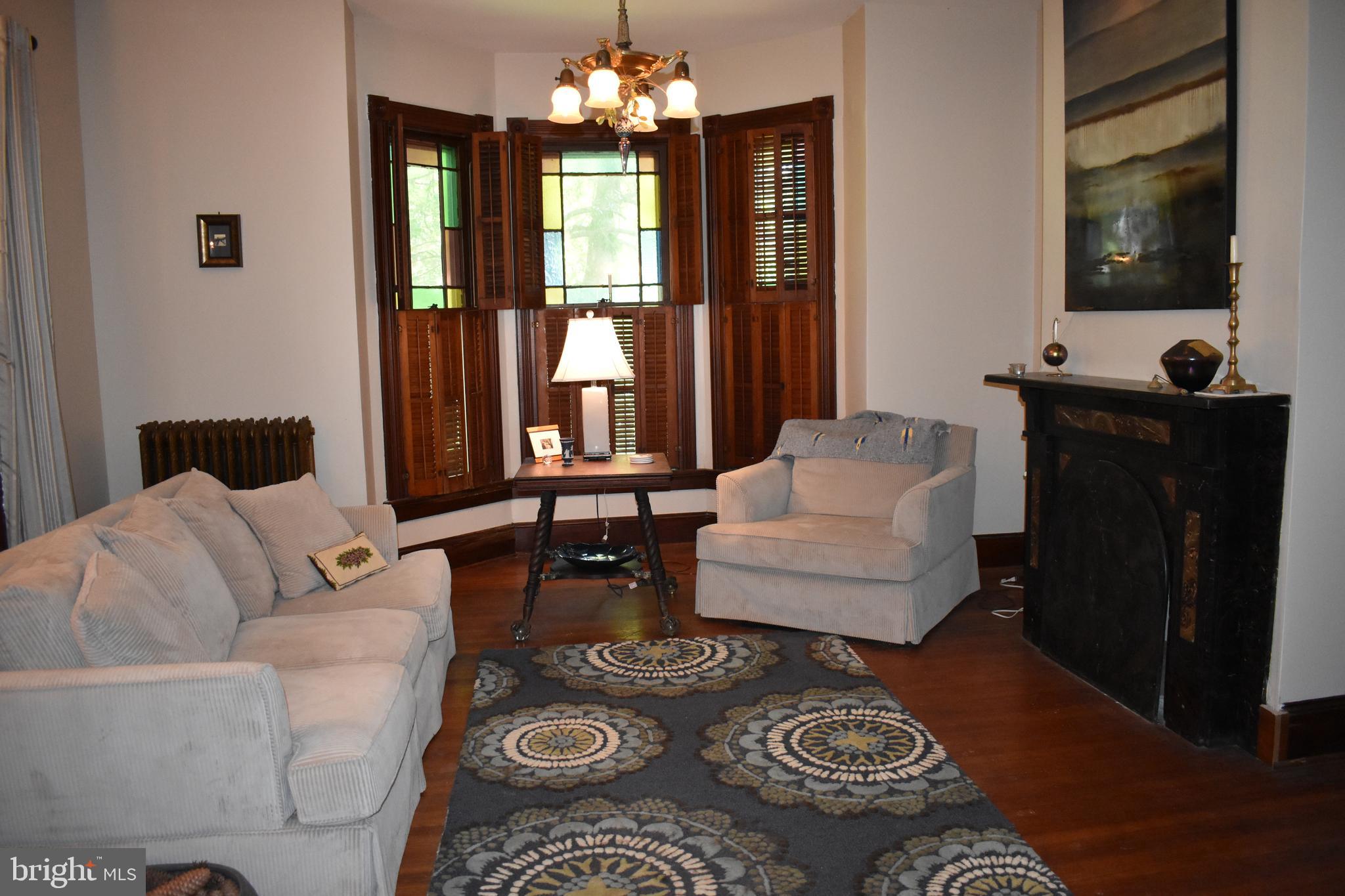 208 West 1st Street Ridgely, MD 21660 - Photo 9 of 31 Living Room