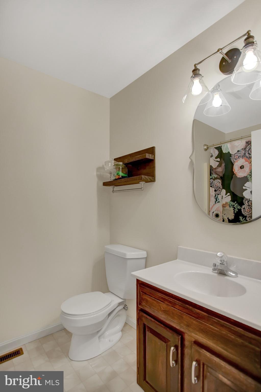 180 Logan Road Dillsburg, PA 17019 - Photo 12 of 13 Gallery Image 12