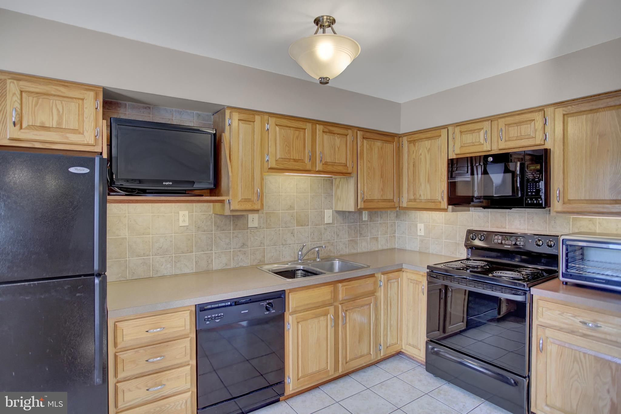 180 Logan Road Dillsburg, PA 17019 - Photo 5 of 13 Gallery Image 5