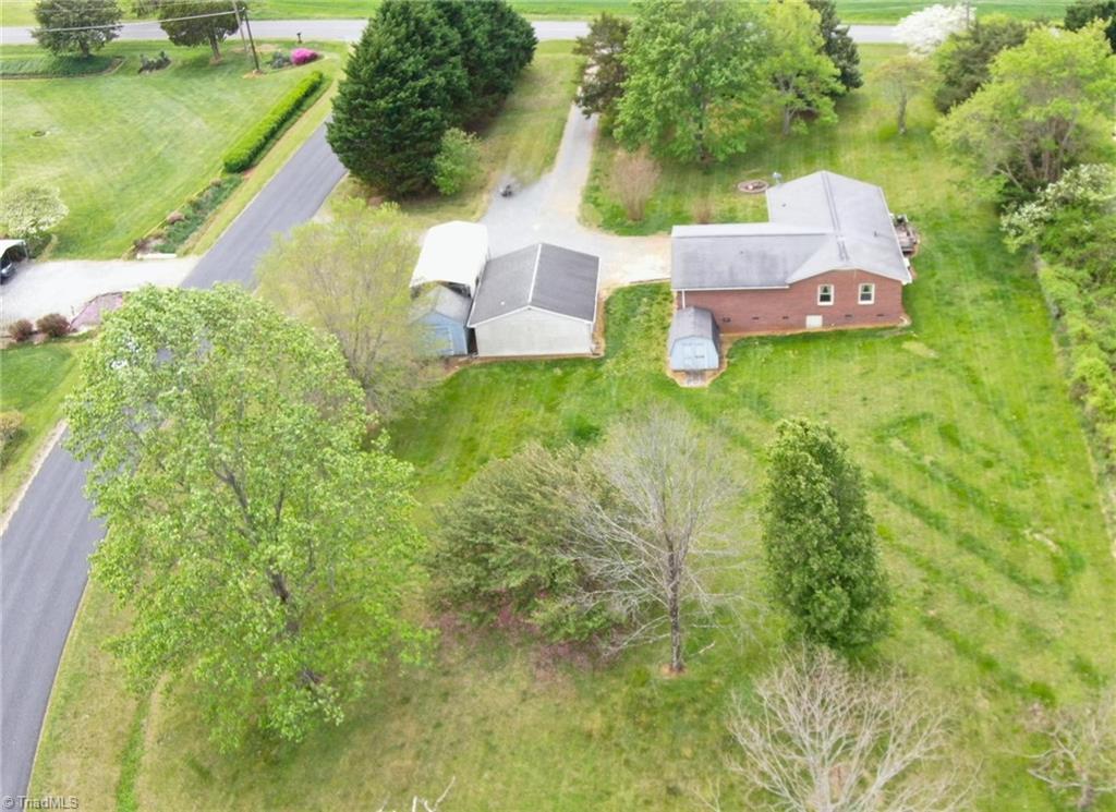 2091 Whitt Hunt Road Pleasant Garden, NC 27313 - Photo 2 of 27