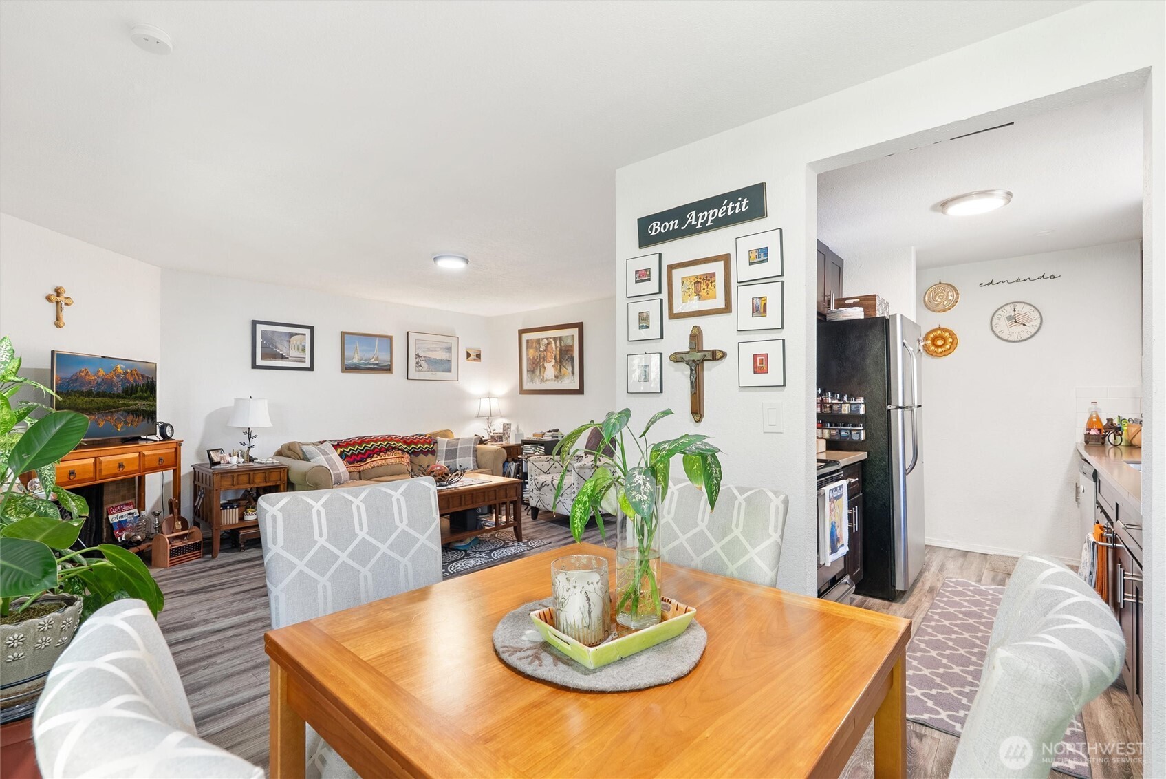 9010 236th Street Southwest Edmonds, WA 98026 - Photo 11 of 36
