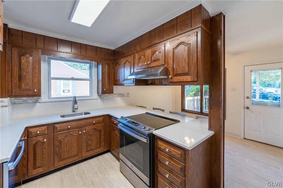4764 Buckeye Road Emmaus, PA 18049 - Photo 6 of 27 Gallery Image 6