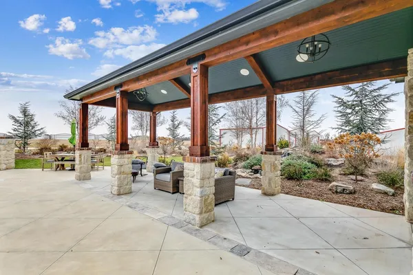 $1,500,000 | 7053 South 143rd Street East, Derby, KS 67037