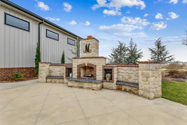 $1,500,000 | 7053 South 143rd Street East, Derby, KS 67037