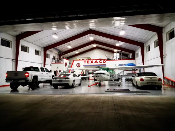 $1,500,000 | 7053 South 143rd Street East, Derby, KS 67037