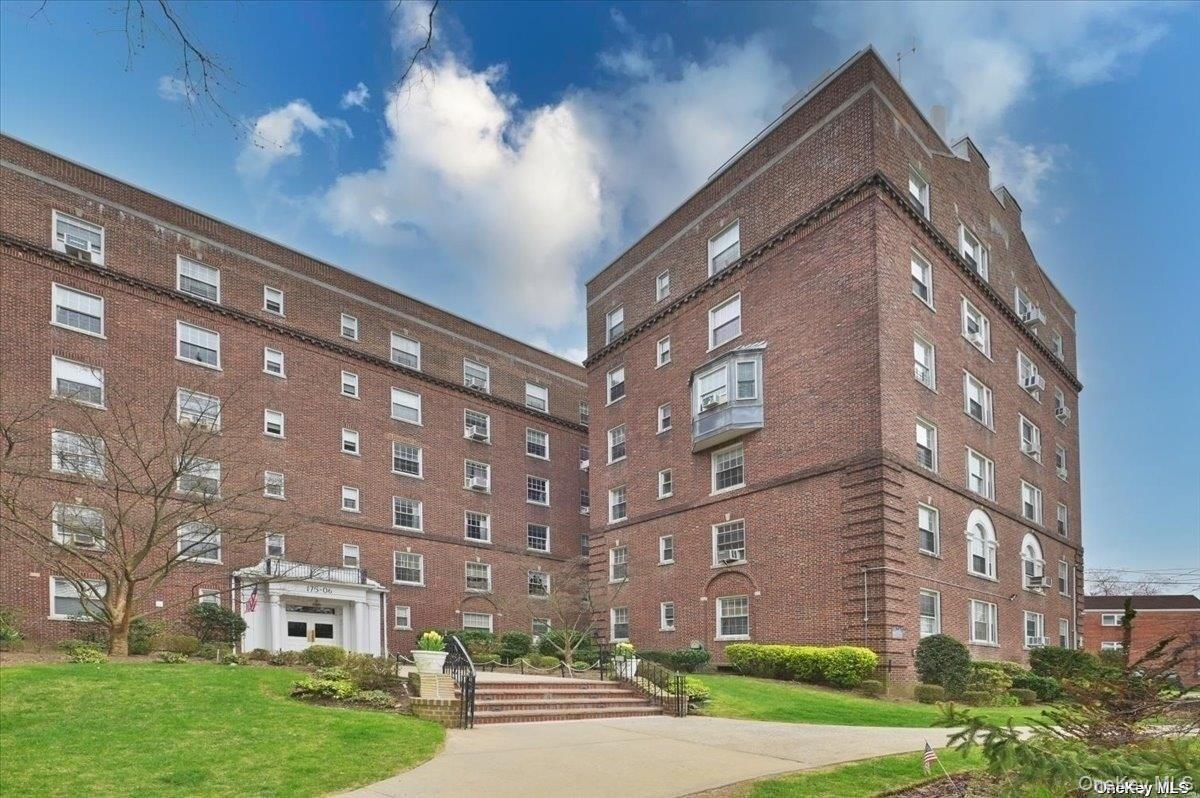 175-06 Devonshire Road, Unit 1J Queens, NY 11432 - Photo 17 of 20 a view of a building