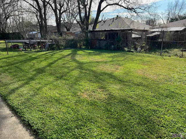 $199,000 | 12360-62 Robbie Avenue, Baton Rouge, LA 70815