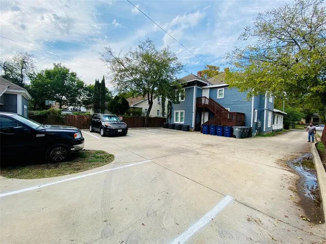 a view of a house with entertaining space