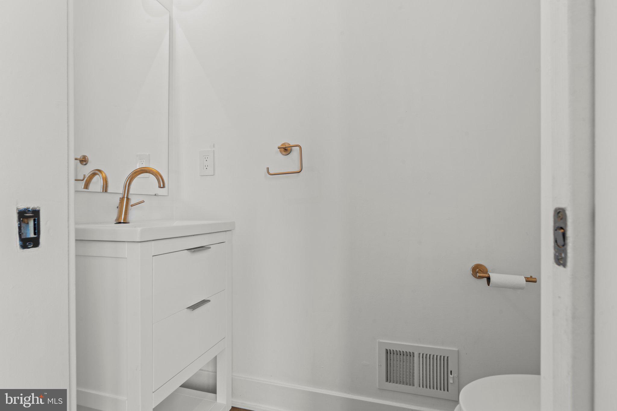 2240 League Street Philadelphia, PA 19146 - Photo 30 of 43 a bathroom with a sink a toilet and a shower