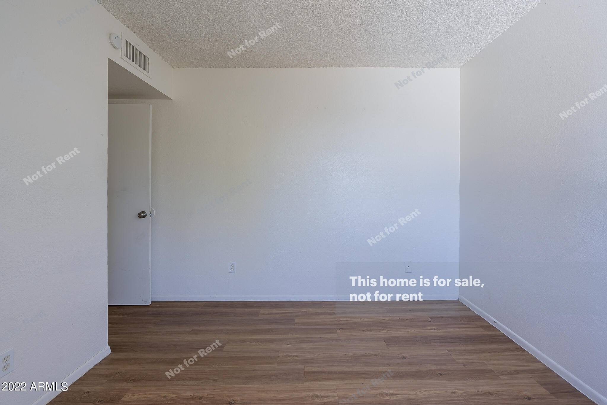 2633 West Ocotillo Road, Unit 4 Phoenix, AZ 85017 - Photo 13 of 16 listing_10