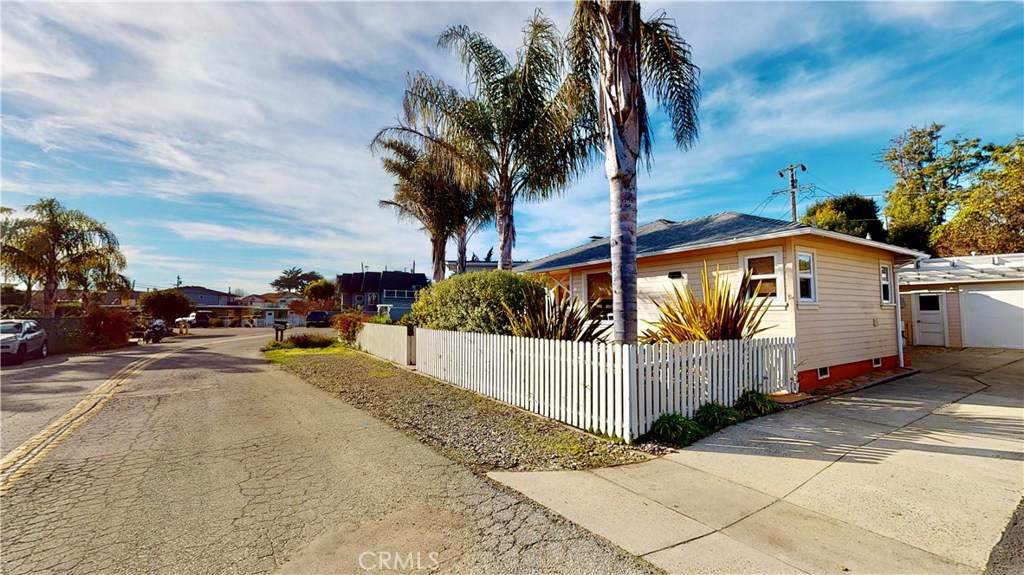 514 Middlefield Drive Aptos, CA 95003 - Photo 3 of 31 a view of a house with backyard and entertaining space