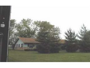 3323 North Smith Pike Bloomington, IN 47404 - Photo 4 of 8