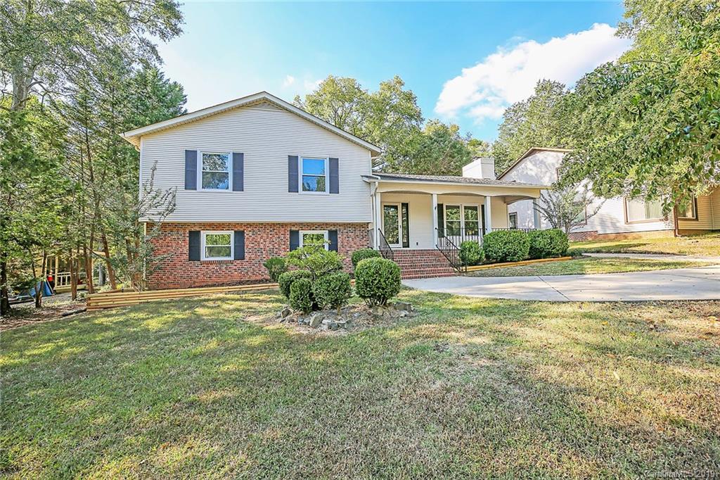 7814 Robin Crest Road Charlotte, NC 28226 - Photo 1 of 34 Gallery Image 1