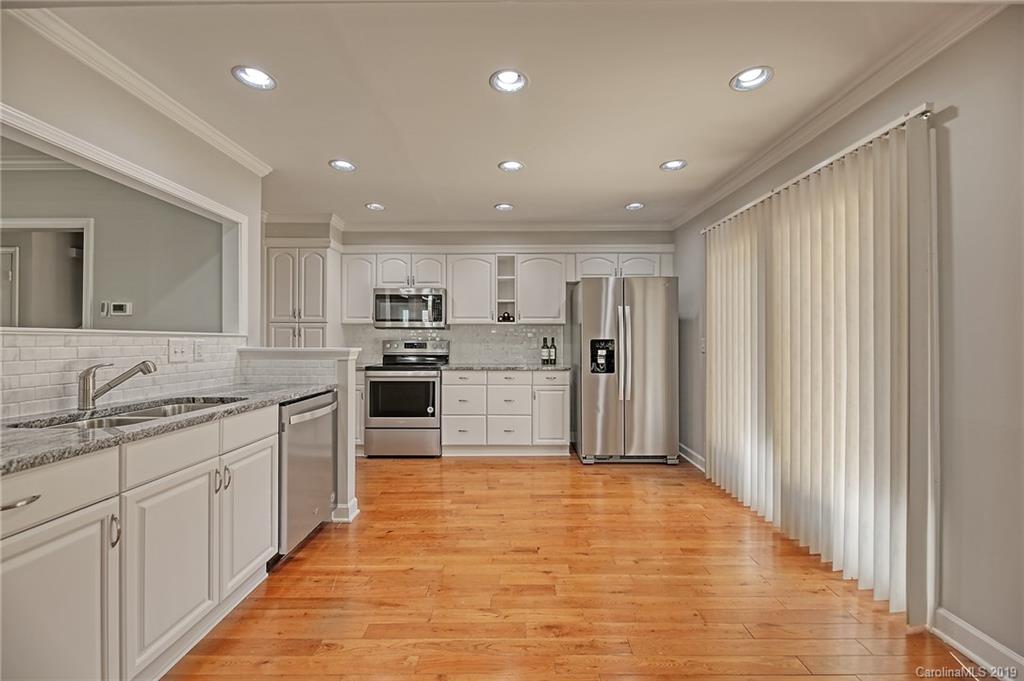 7814 Robin Crest Road Charlotte, NC 28226 - Photo 14 of 34 Gallery Image 14