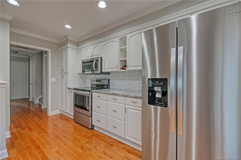 7814 Robin Crest Road Charlotte, NC 28226 - Photo 17 of 34 Gallery Image 17