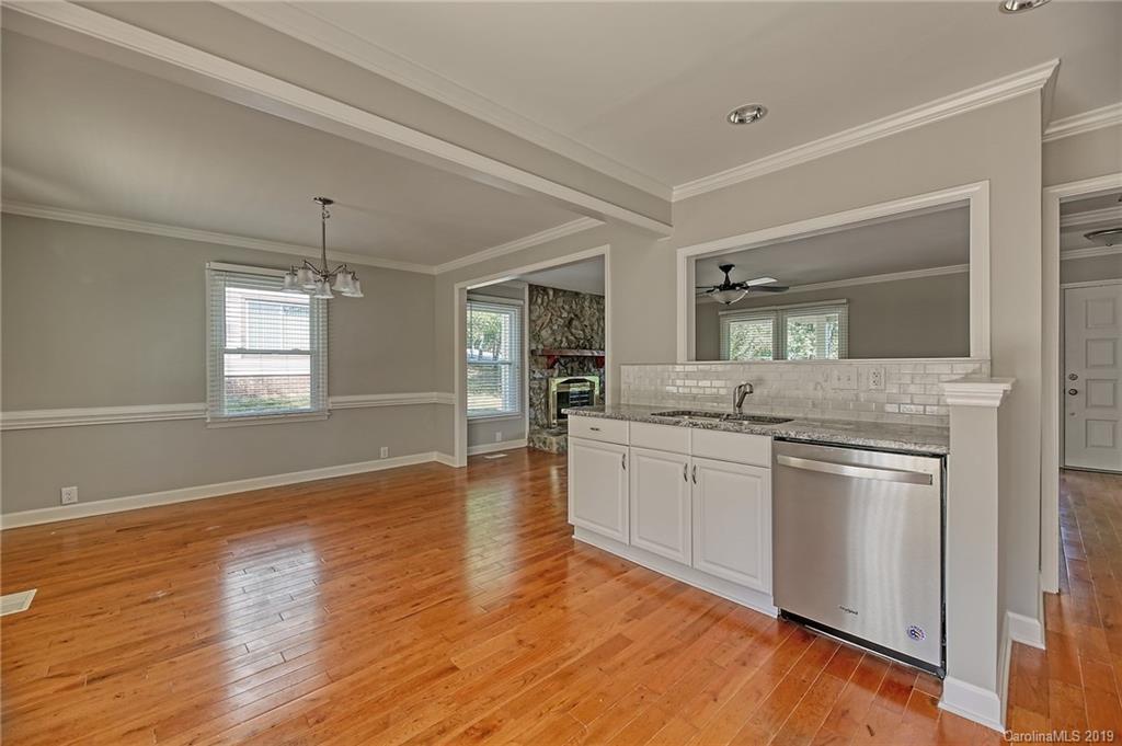 7814 Robin Crest Road Charlotte, NC 28226 - Photo 19 of 34 Gallery Image 19