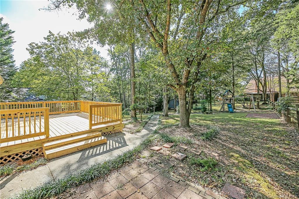 7814 Robin Crest Road Charlotte, NC 28226 - Photo 3 of 34 Gallery Image 3