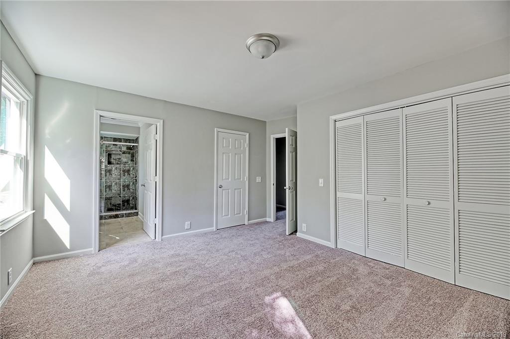 7814 Robin Crest Road Charlotte, NC 28226 - Photo 24 of 34 Gallery Image 24