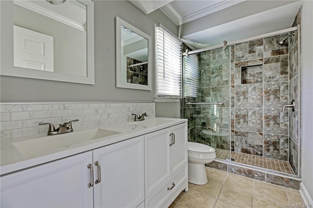 7814 Robin Crest Road Charlotte, NC 28226 - Photo 25 of 34 Gallery Image 25