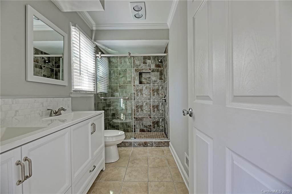 7814 Robin Crest Road Charlotte, NC 28226 - Photo 26 of 34 Gallery Image 26