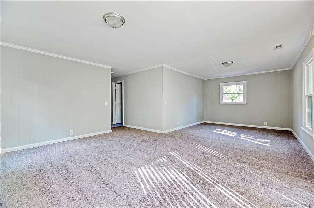 7814 Robin Crest Road Charlotte, NC 28226 - Photo 32 of 34 Gallery Image 32