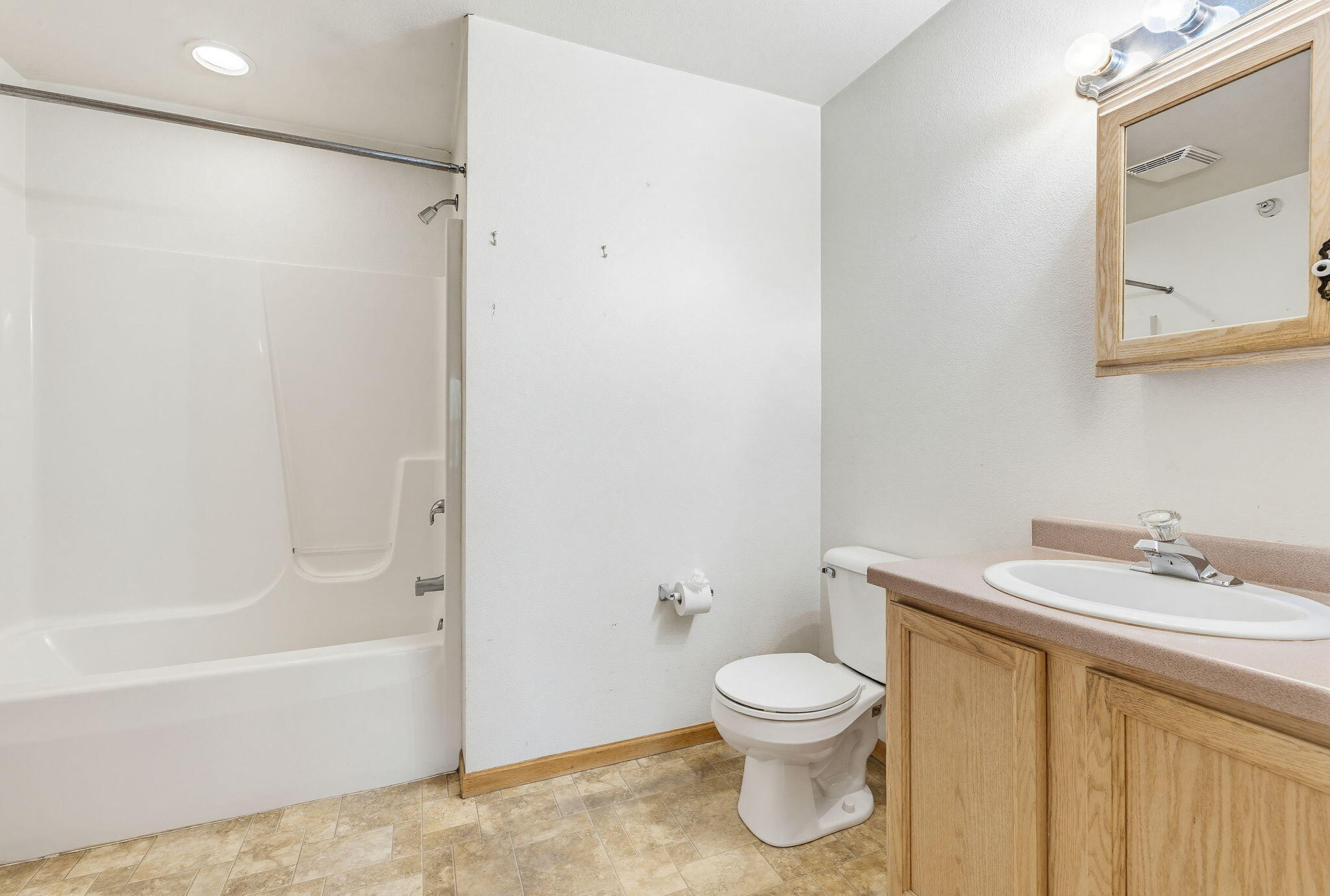 7307 North Port Washington Road, Unit 315 Glendale, WI 53217 - Photo 19 of 30 Master Bathroom