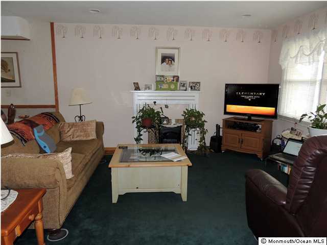 556 George Road Toms River, NJ 08753 - Photo 4 of 16 Additional Photo