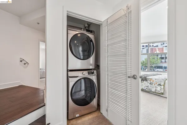 $999,000 | 438 West Grand Avenue, Unit 420, Oakland, CA 94612