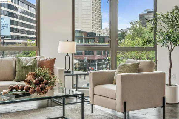 $999,000 | 438 West Grand Avenue, Unit 420, Oakland, CA 94612