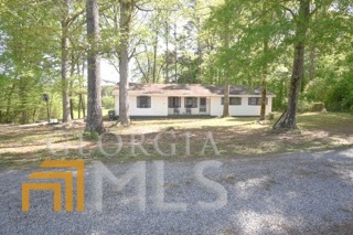 734 Prospect Road Rockmart, GA 30153 - Photo 1 of 1 a front view of a house with a yard