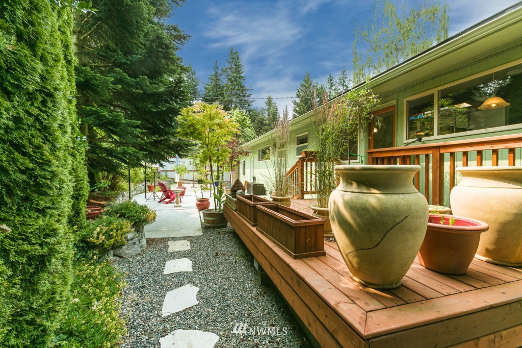 527 Clark Road Bellingham, WA 98225 - Photo 9 of 25