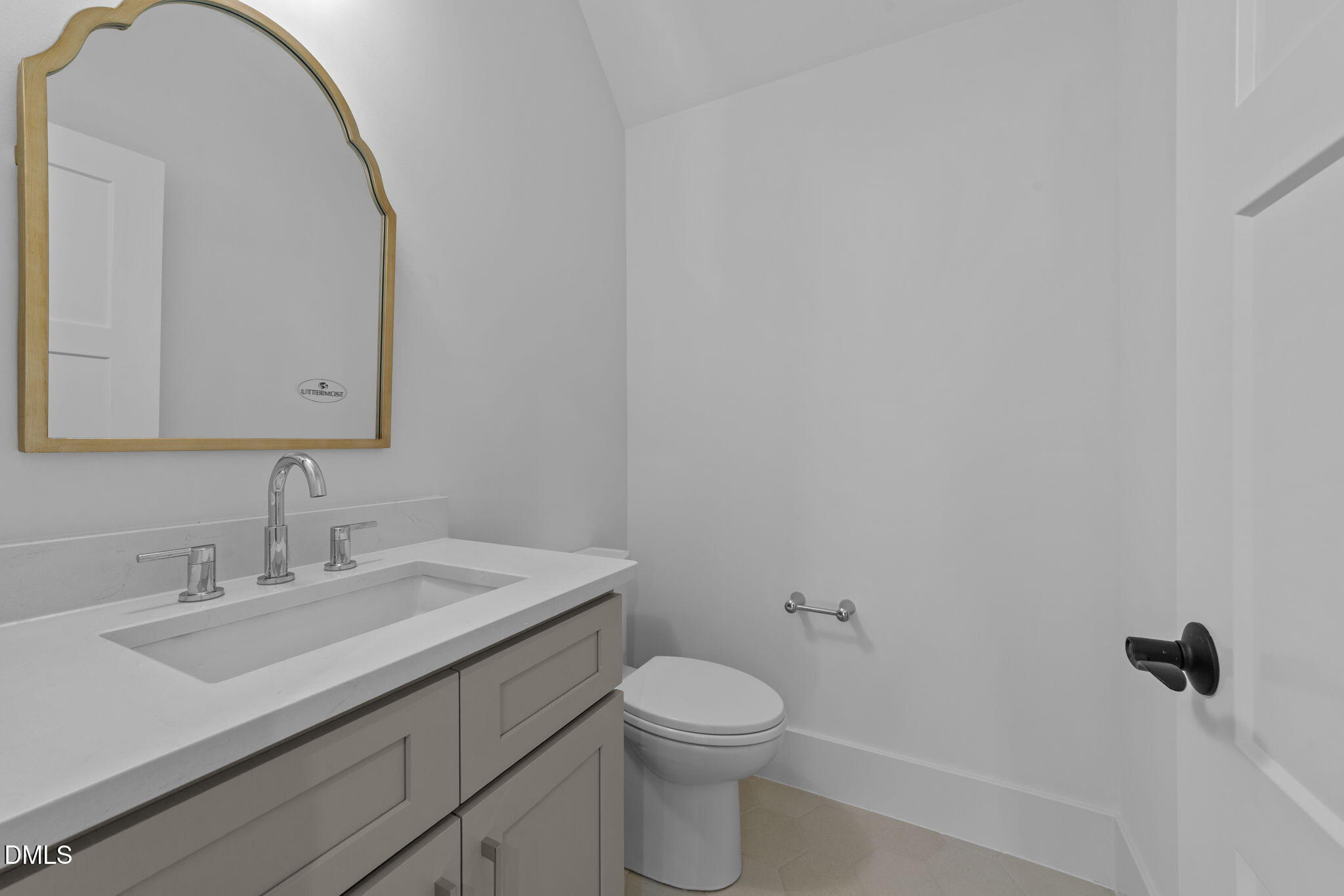 1218 Kingwood Drive Raleigh, NC 27609 - Photo 36 of 53 54-web-or-mls-VB4A8753