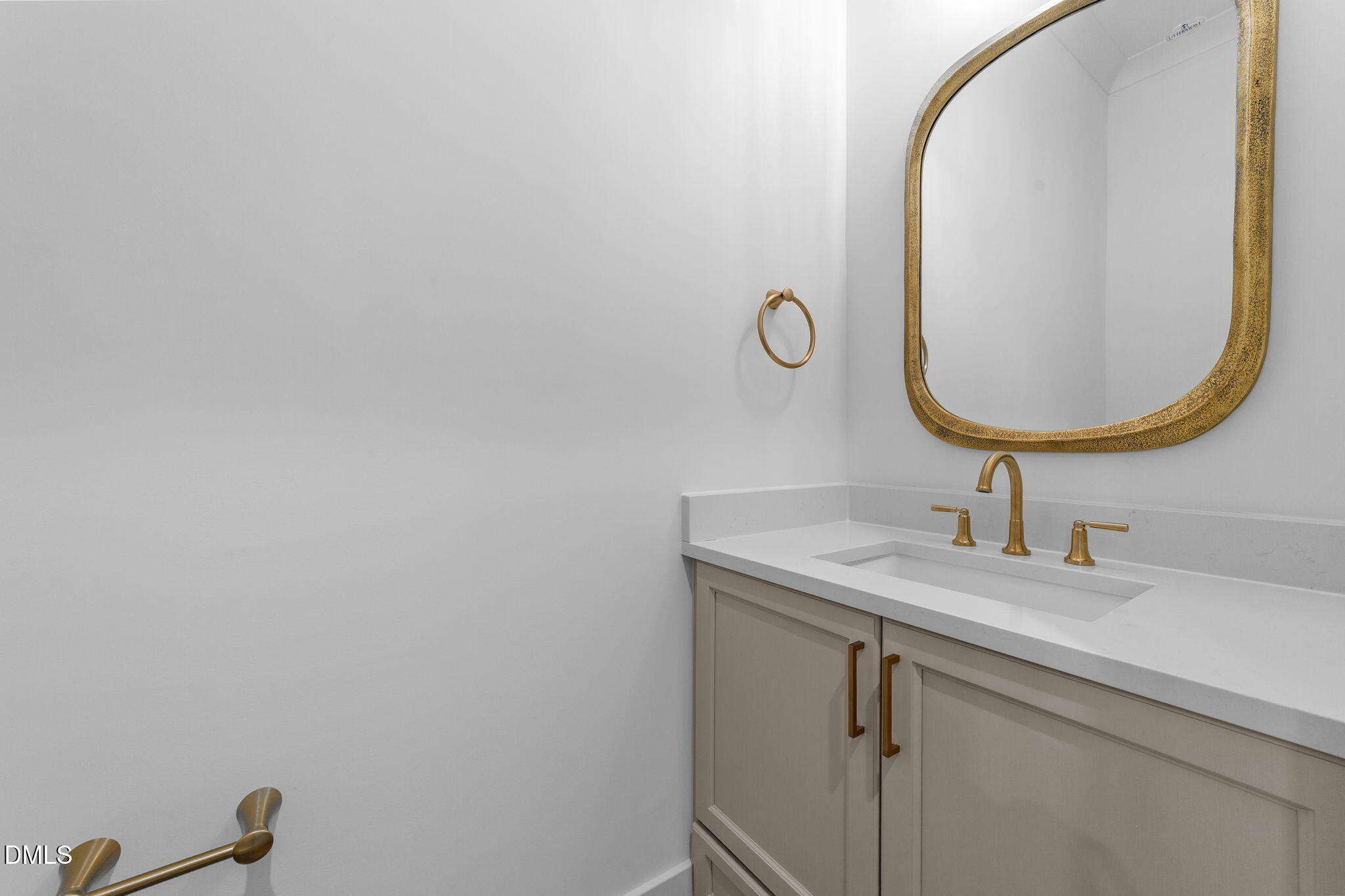 1218 Kingwood Drive Raleigh, NC 27609 - Photo 39 of 53 40-web-or-mls-VB4A8687