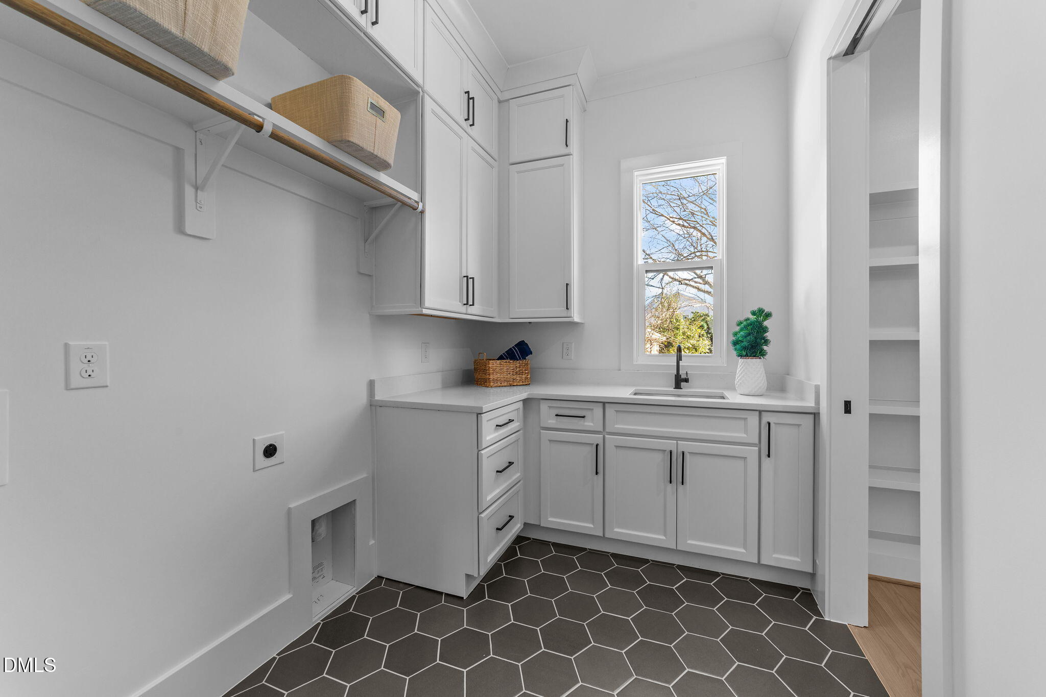 1218 Kingwood Drive Raleigh, NC 27609 - Photo 41 of 53 39-web-or-mls-VB4A8684