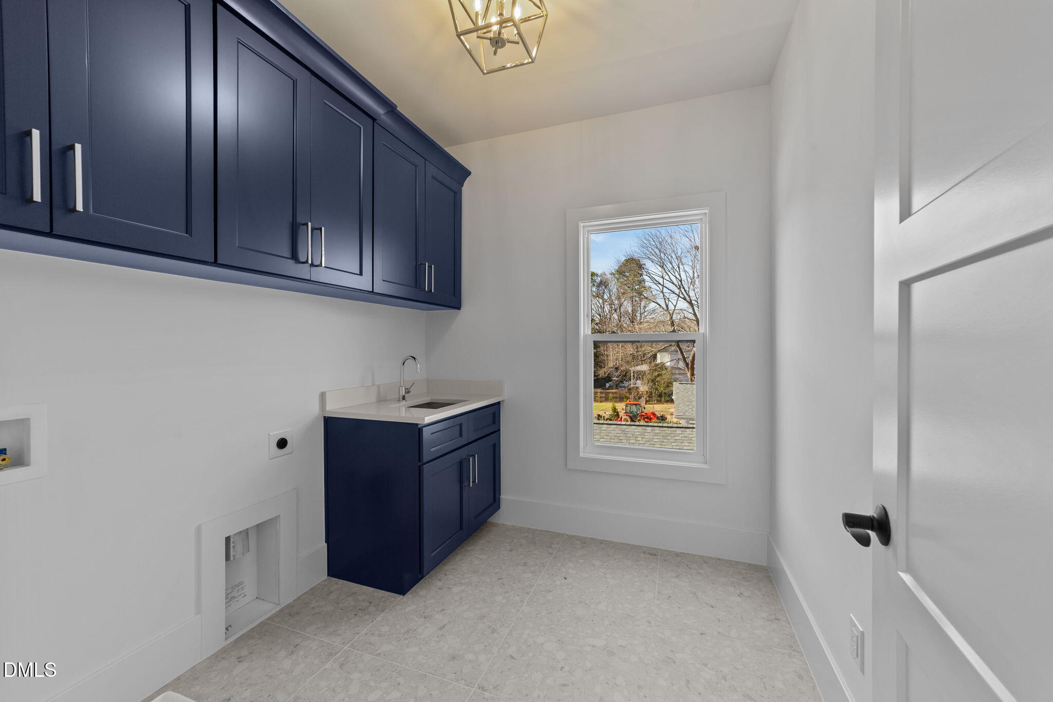 1218 Kingwood Drive Raleigh, NC 27609 - Photo 42 of 53 44-web-or-mls-VB4A8714