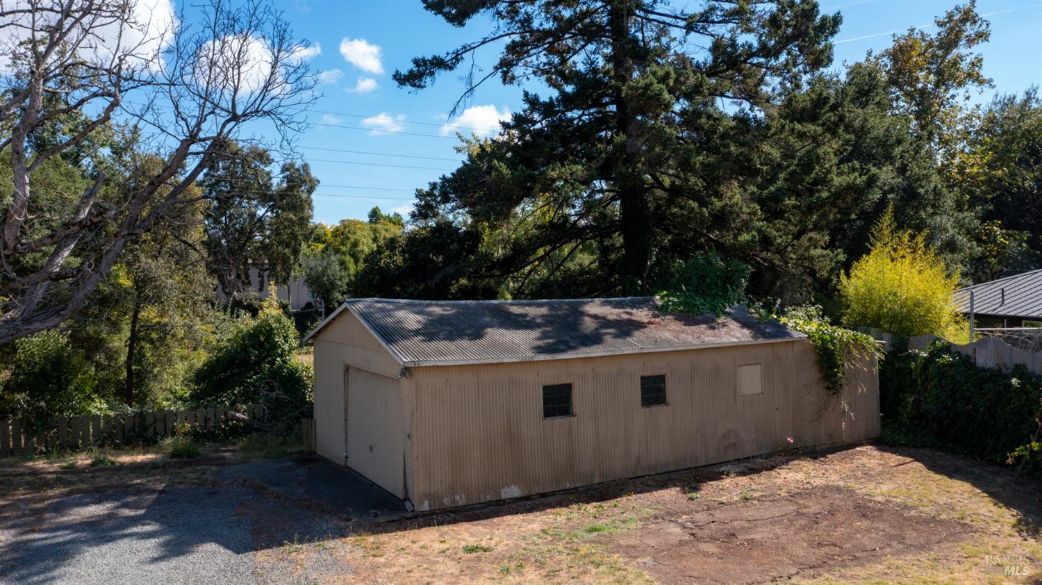 498 Duncan Street Santa Rosa, CA 95401 - Photo 9 of 43 Gallery Image 9